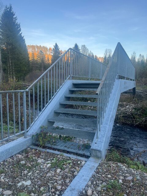 Trapp i brukonstruksjon
